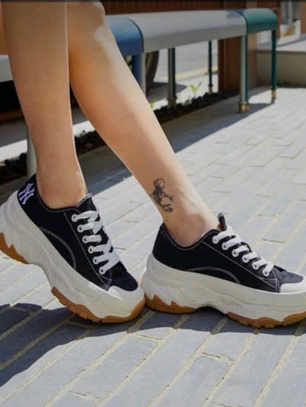 MLB Chunky New York Yankees Dad Shoes Gum Sole Platform Sneakers M 7/ W9